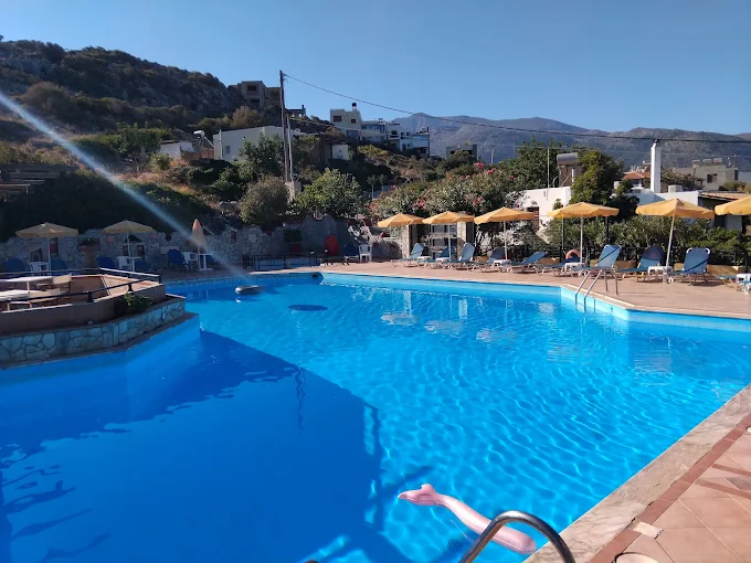 Swimming pool with mountain views